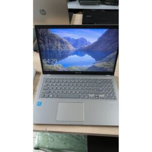 15.6 吋大螢幕 i5 獨顯筆電：想跑 LOL / 麥塊又要文書順暢，怎麼選最不踩雷？