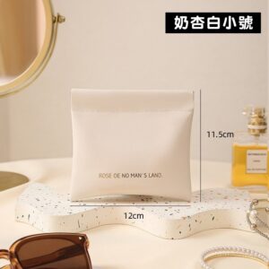 包內總是亂？用「自動開合＋定位收納」解決線材打結、耳機找不到與零錢散落