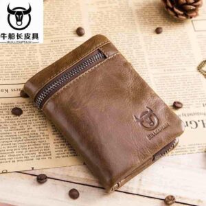 多卡位折疊錢包的收納邏輯：把卡、現金與駕照分層放，翻找更快